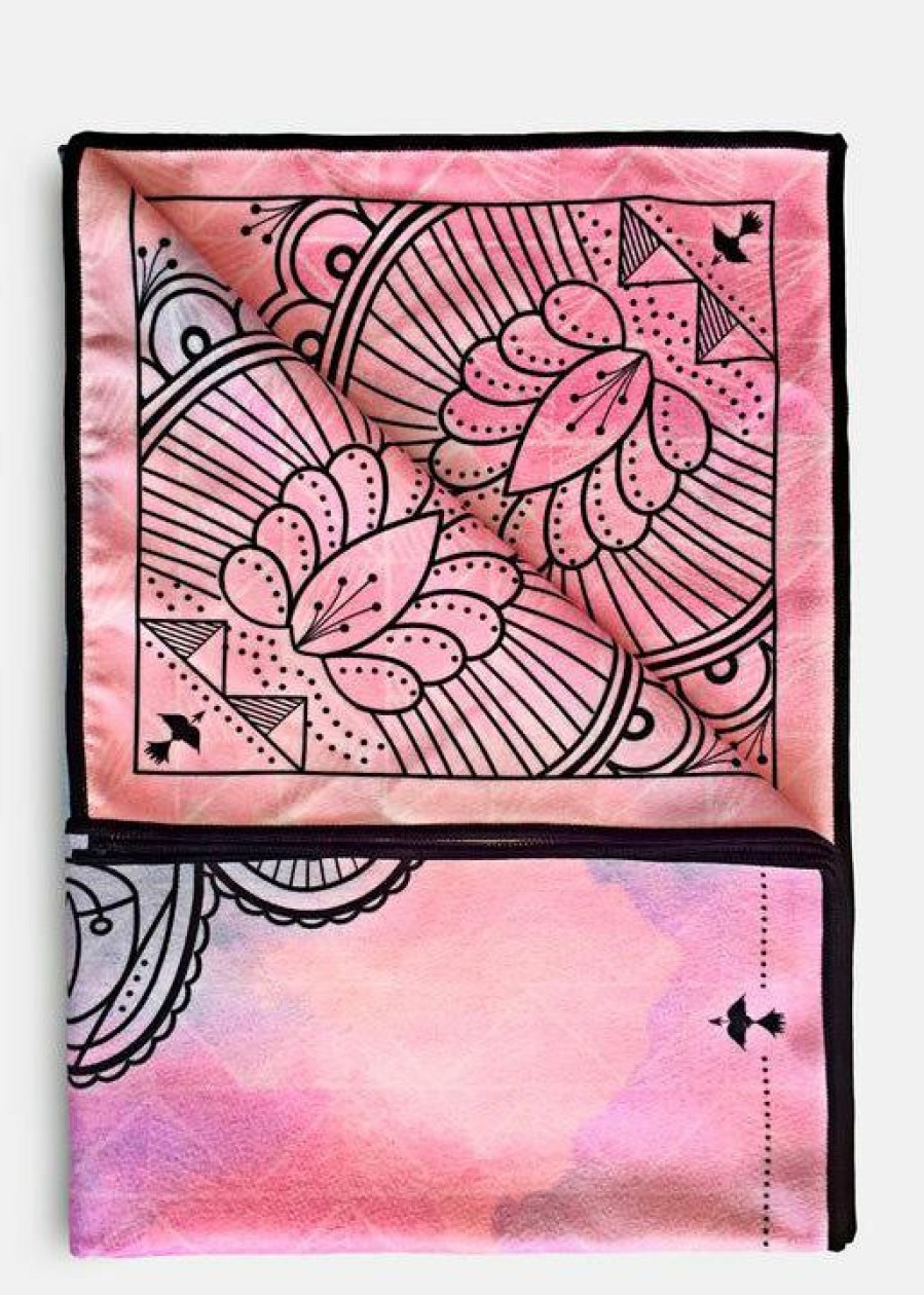 Featured * | Vagabond-Goods Camping Gear Hamsa Microfiber Yoga Towel Pink